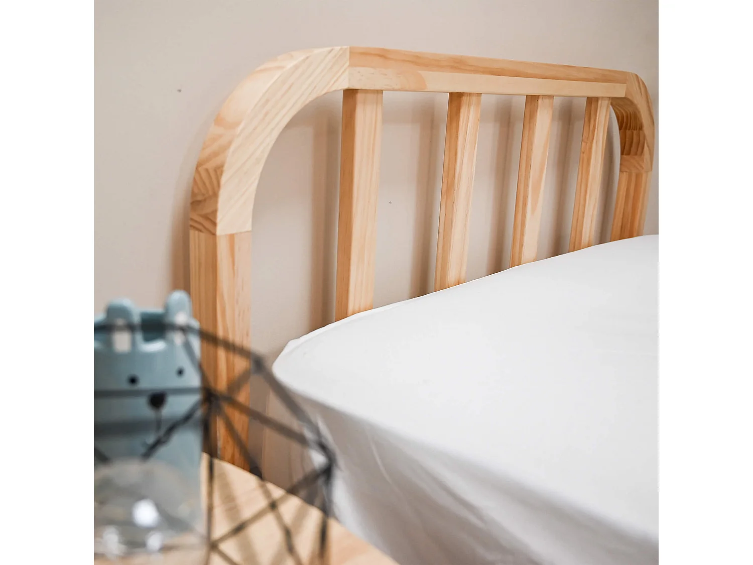 Lit enfant en pin massif naturel tête de lit arrondie 90x190 - LT17019