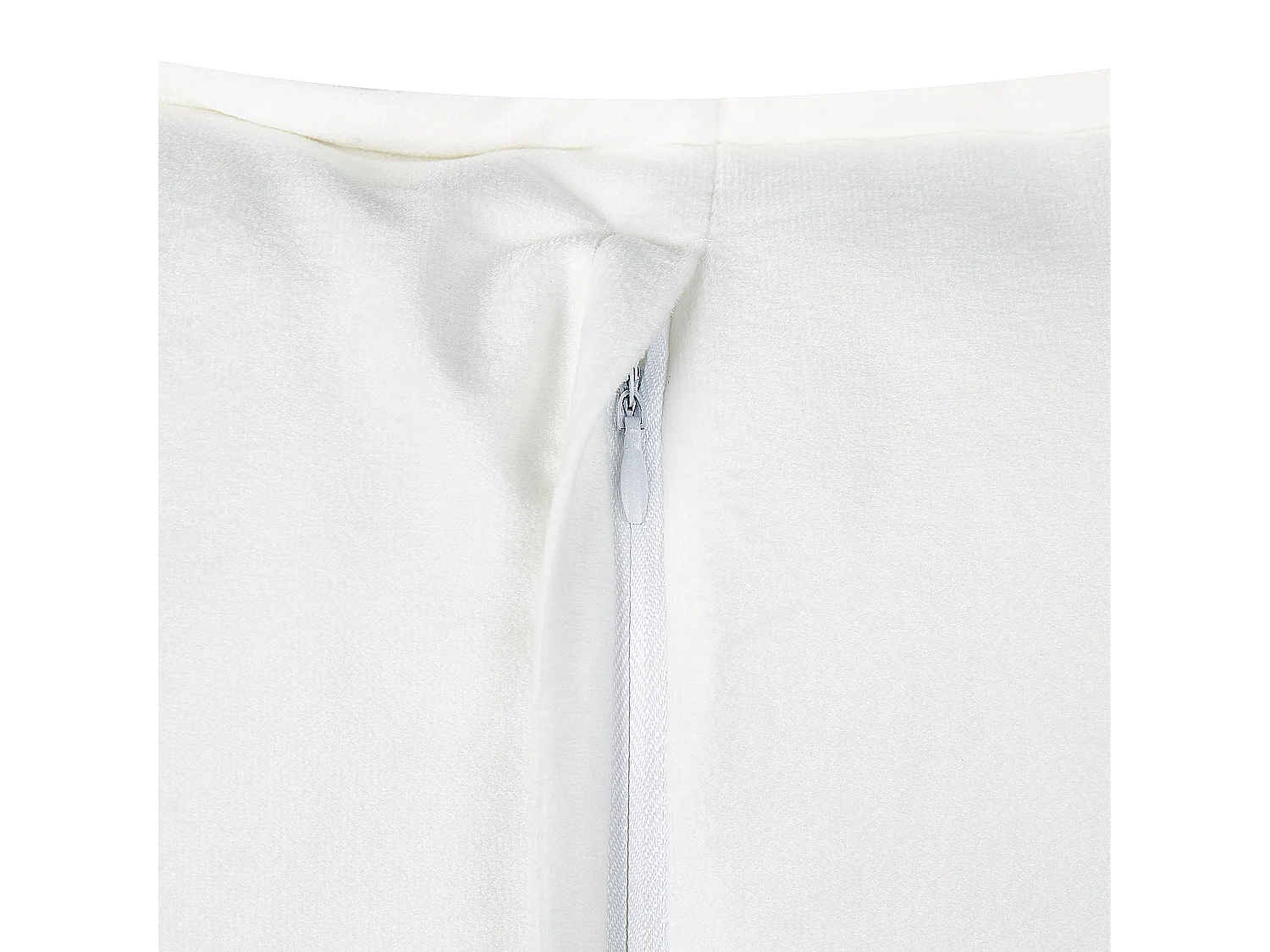 Zestaw 2 poduszek dekoracyjnych SENECIA Boucle 45 x 45 cm Złamana biel Jednolity