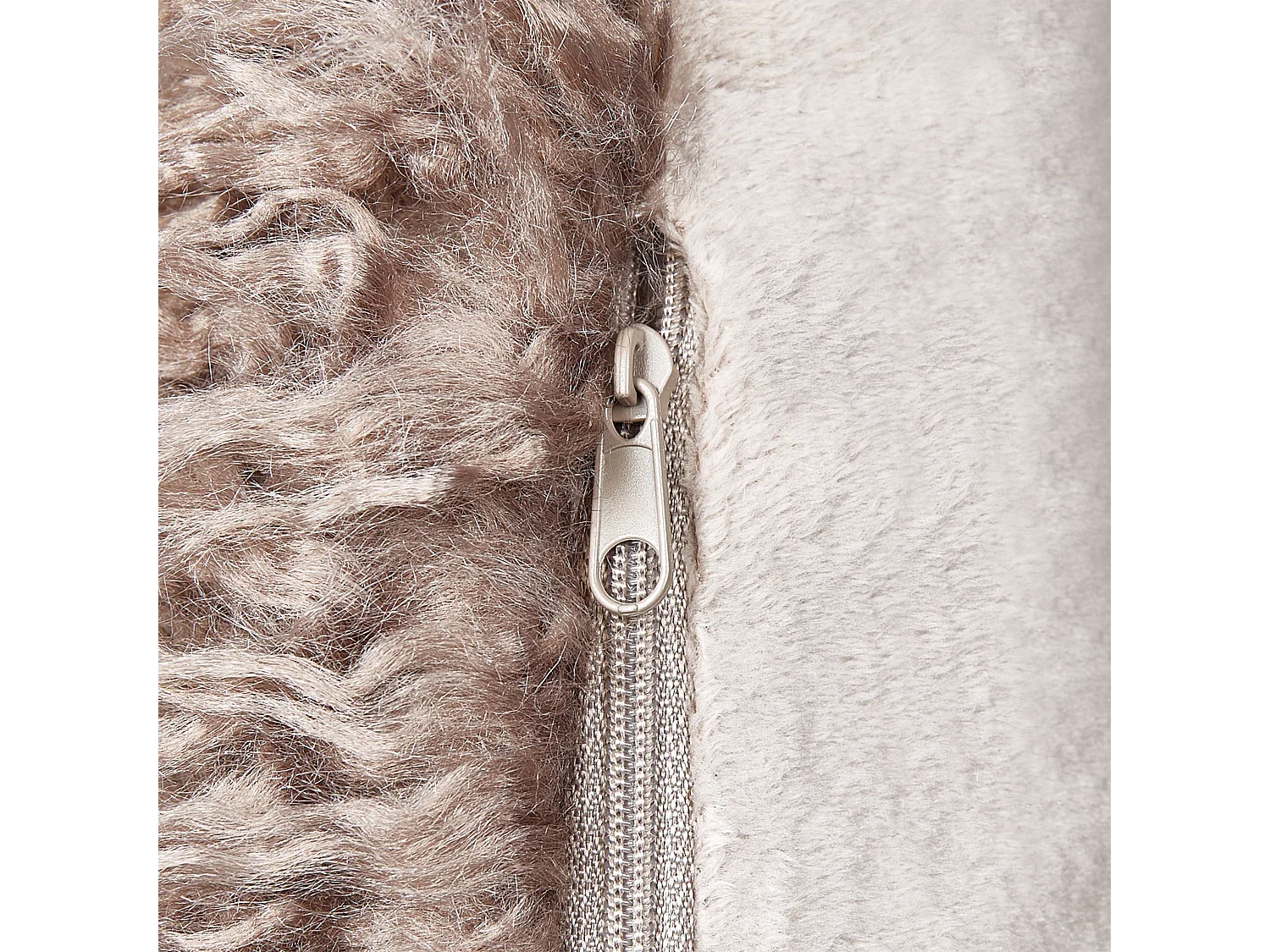 Conjunto de 2 almofadas decorativas COROKIA Imitação de pele 45 x 45 cm Creme Sólido