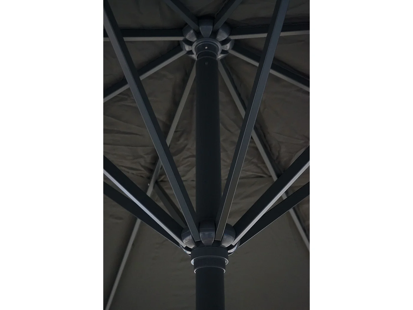 Parasol Carpi Pro,  antracyt ze stojakiem