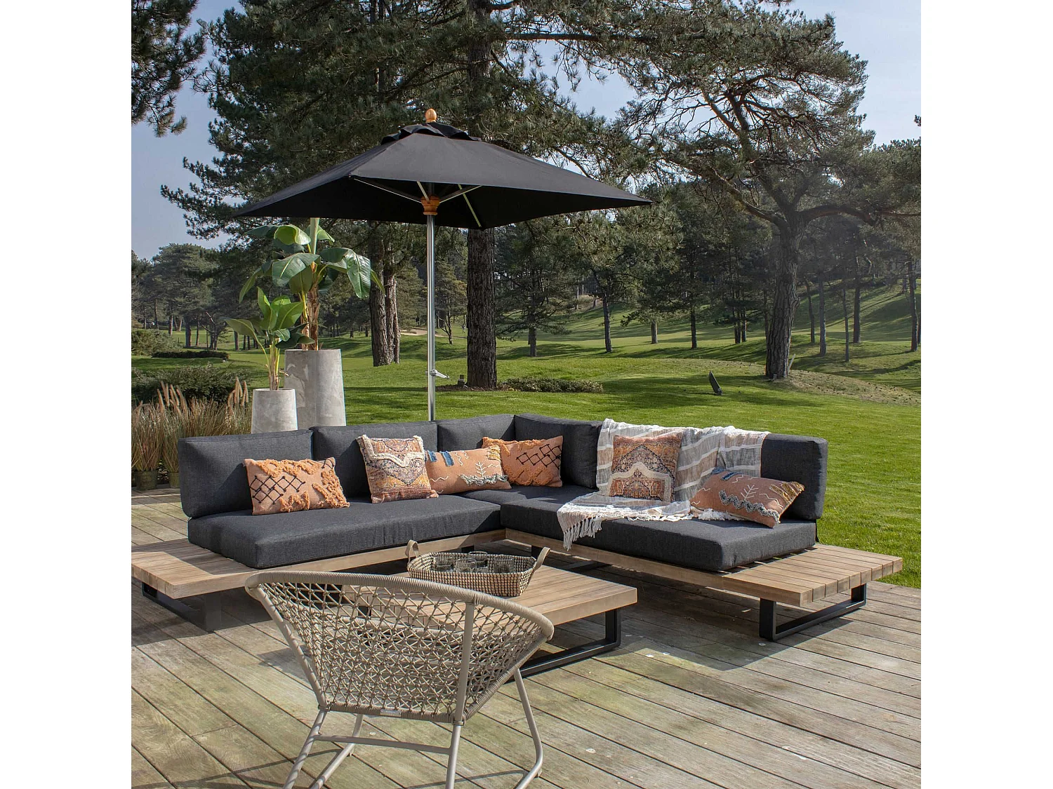 Now's Home - Salon De Jardin En Bois D'acacia Et Coussins Noir 6 Places