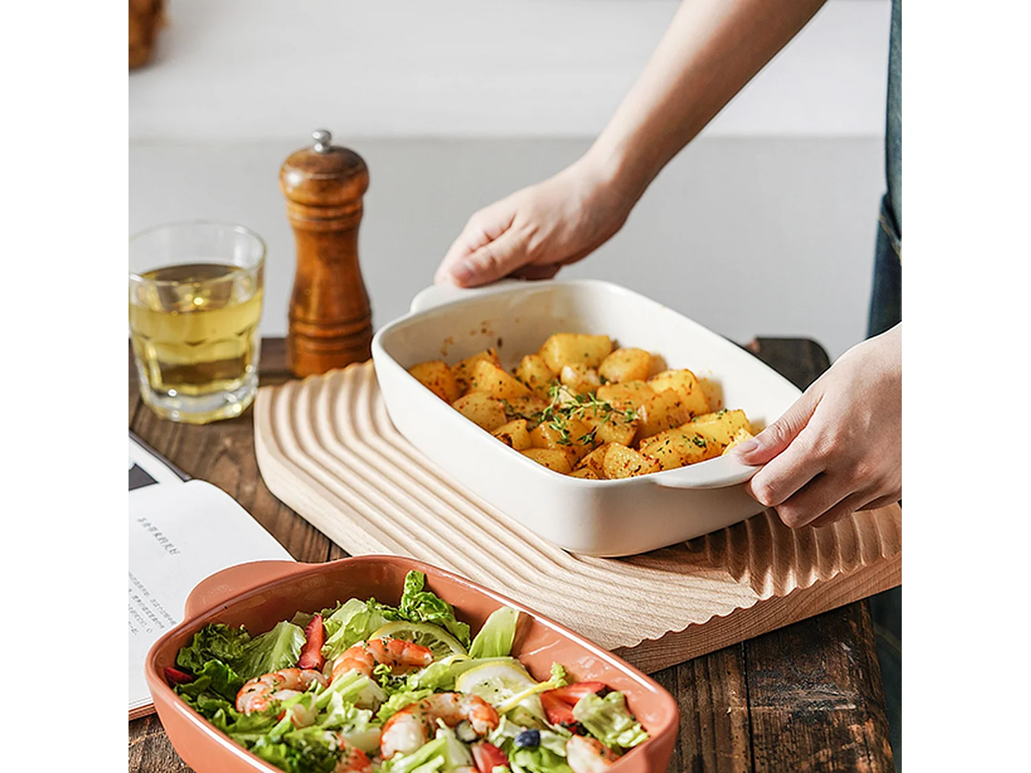 Menastyl - Plat A Four Octave Rectangle 27x16.5cm 1.1l En Gres Beige