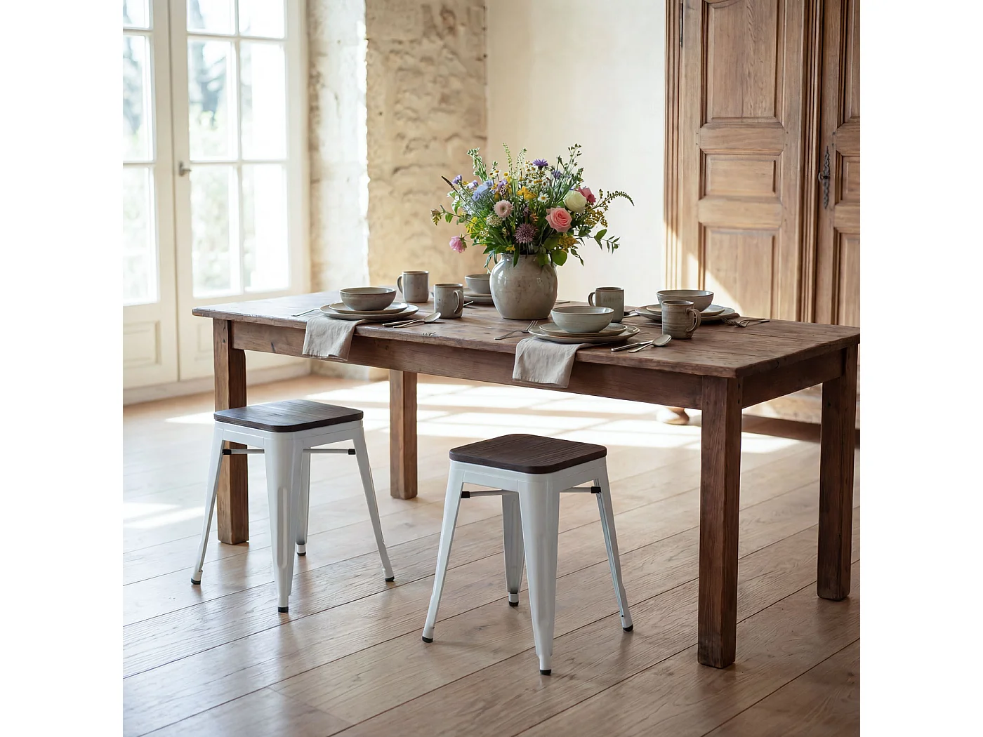 Taboret MCW-A73 (zestaw 2 szt.) Drewniane siedzisko,  biały