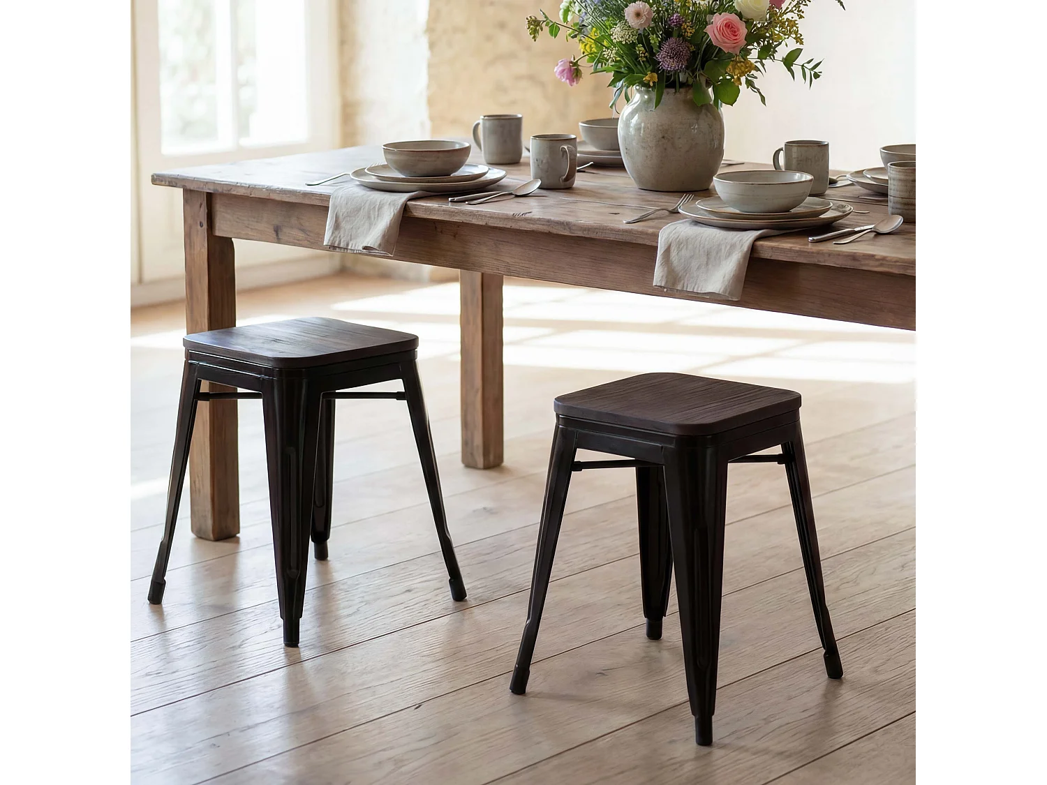 Taboret MCW-A73 (zestaw 2 szt.) Drewniane siedzisko,  czarne