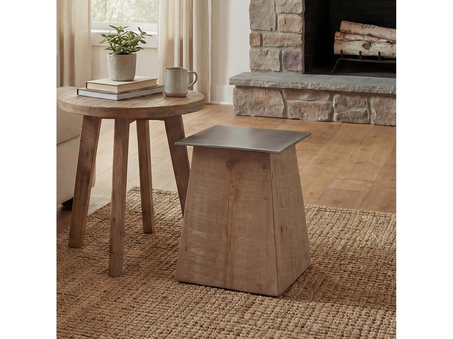 Hocker MCW-L76, Sitzhocker Holzhocker, Industrial Massiv-Holz MVG-zertifiziert, natur mit Metall-Optik