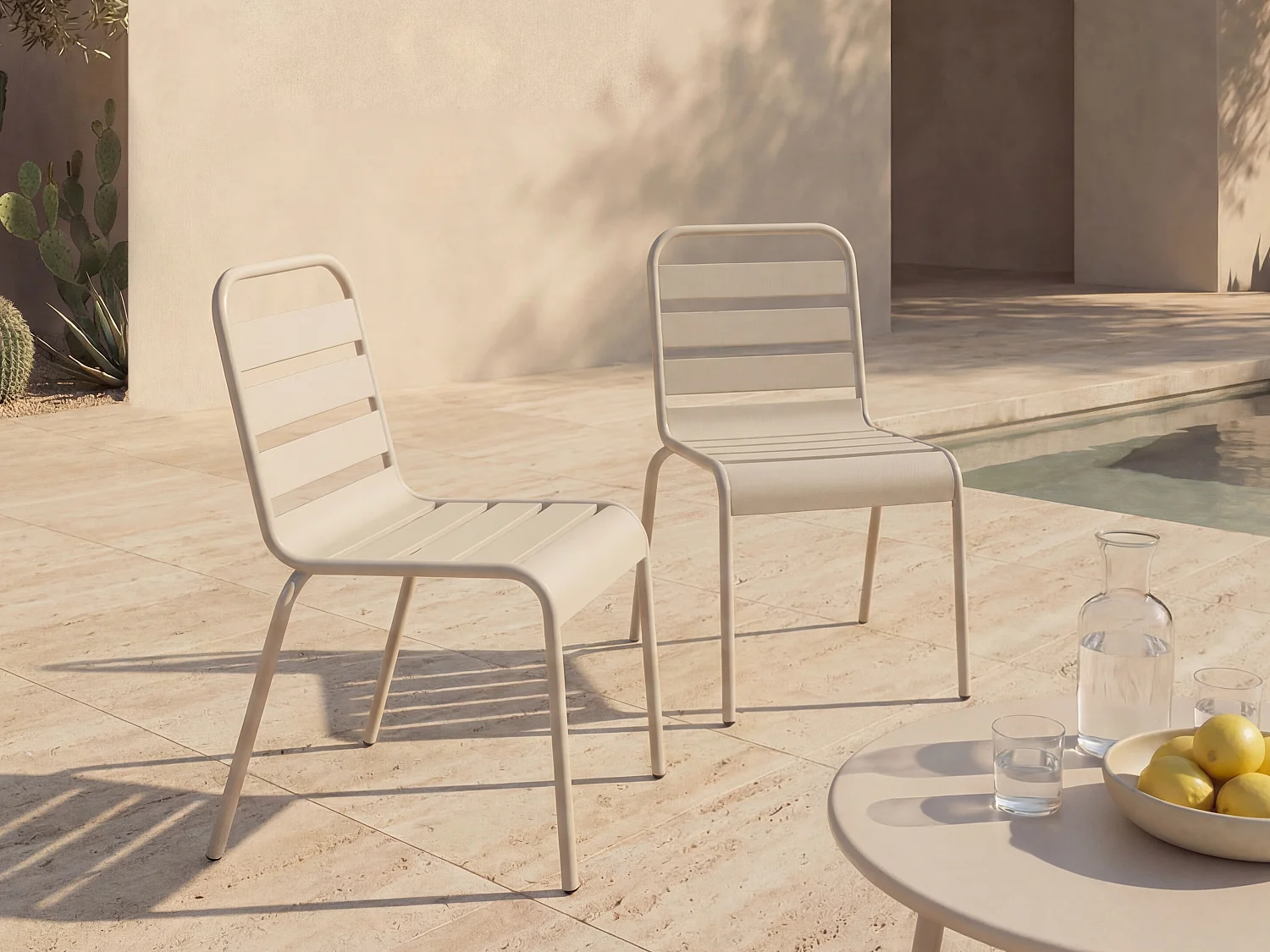 Lot de 2 chaises de jardin empilables en métal - Beige - MIRMANDE de MYLIA