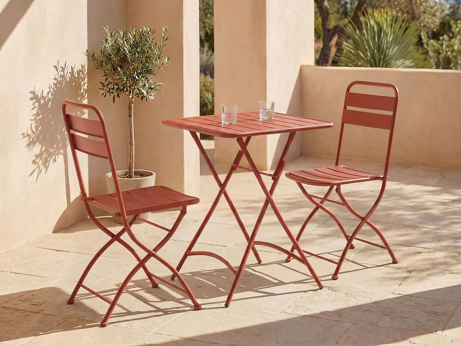 Salle à manger de jardin pliante en métal - une table L.60 cm et 2 chaises pliantes - Terracotta - MIRMANDE de MYLIA
