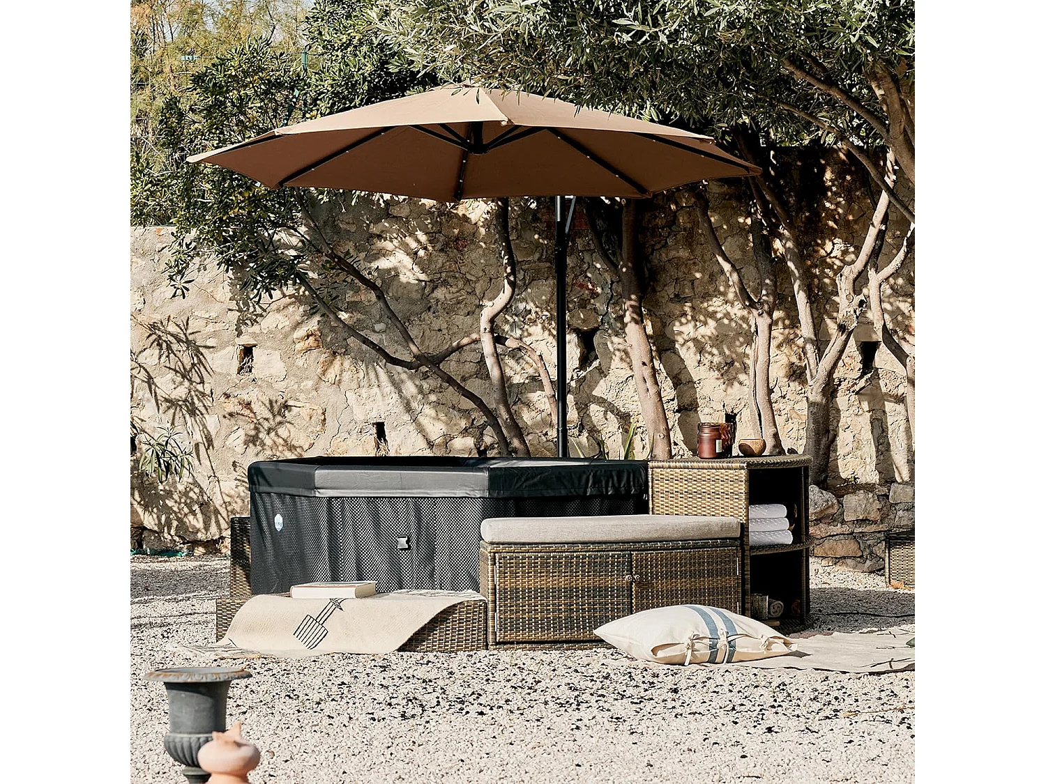 Spa Netspa Semi-Rigid Octogonal Octopus 4+2 Places - Portable Heating/Filtration - Volume 1000l 193x73cm - Modèle 2022