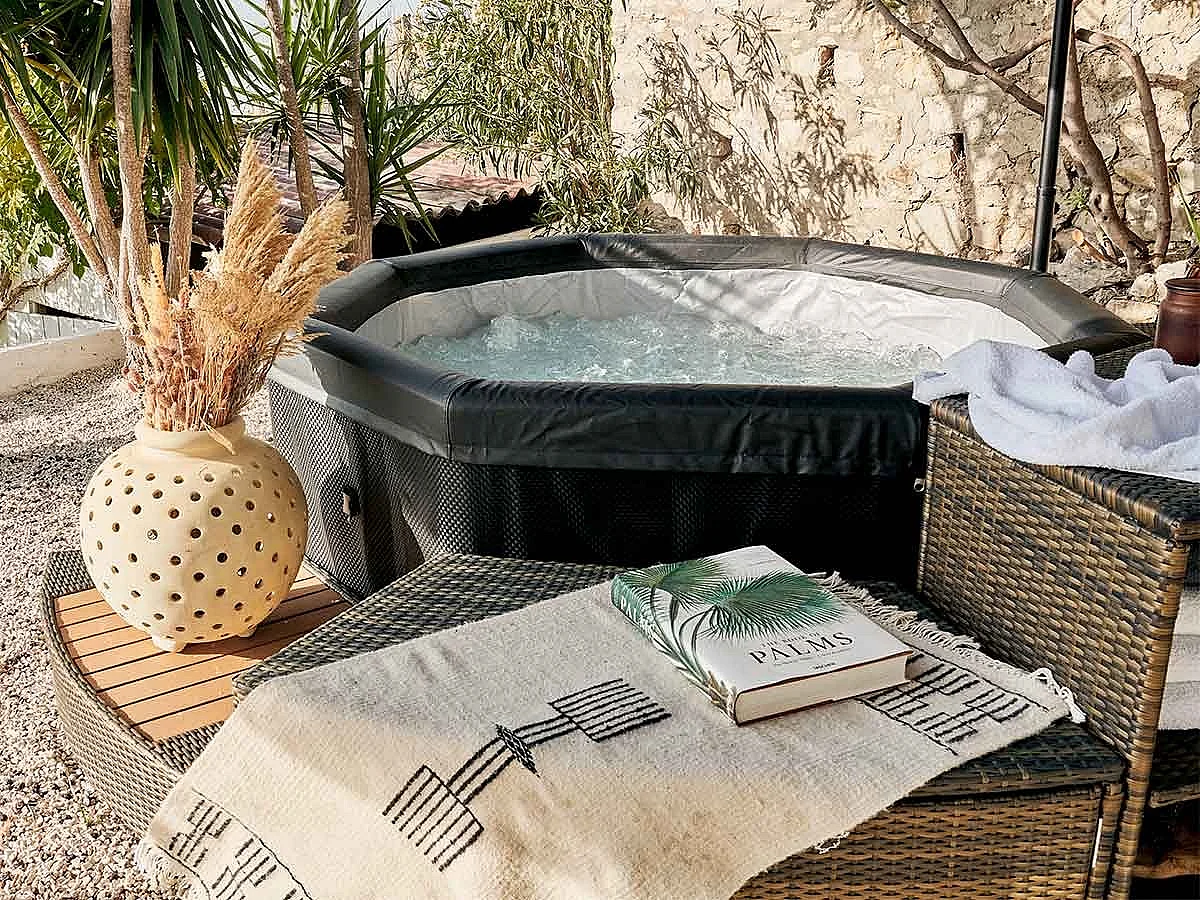 Spa Netspa Semi-Rigid Octogonal Octopus 4+2 Places 1000l 193x73cm + Mobiliar - Portable Heizung/Filtration