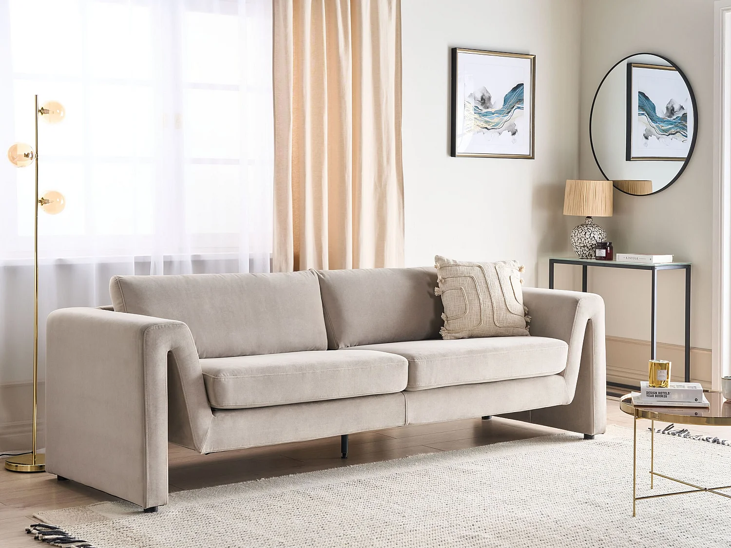 3-Sitzer Sofa Samt beige taupe dicke Sitzkissen breite Armlehnen modern Maunu