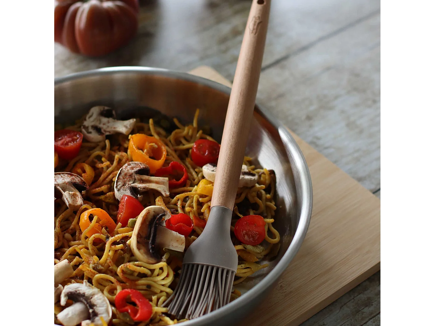 Menastyl - Pinceau Eliott En Silicone Avec Manche En Bois De Hetre