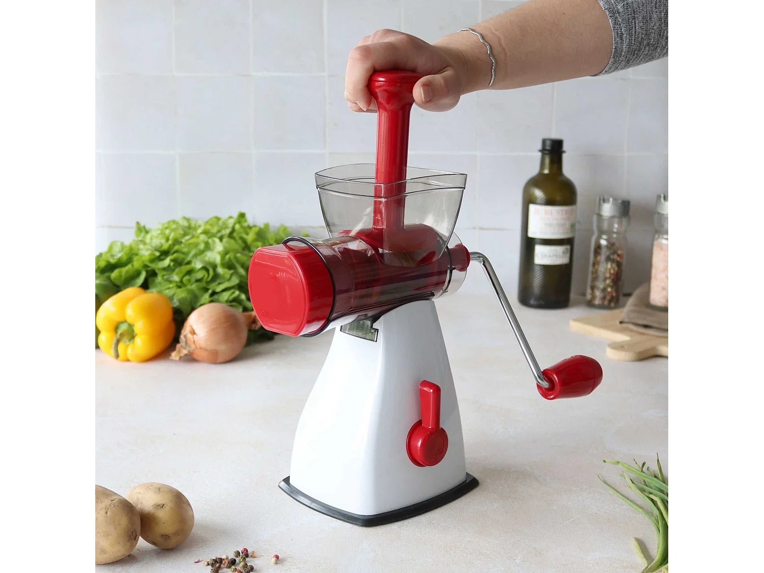 Menastyl - Hachoir A  Viande Alix Manuel Et Sa Presse