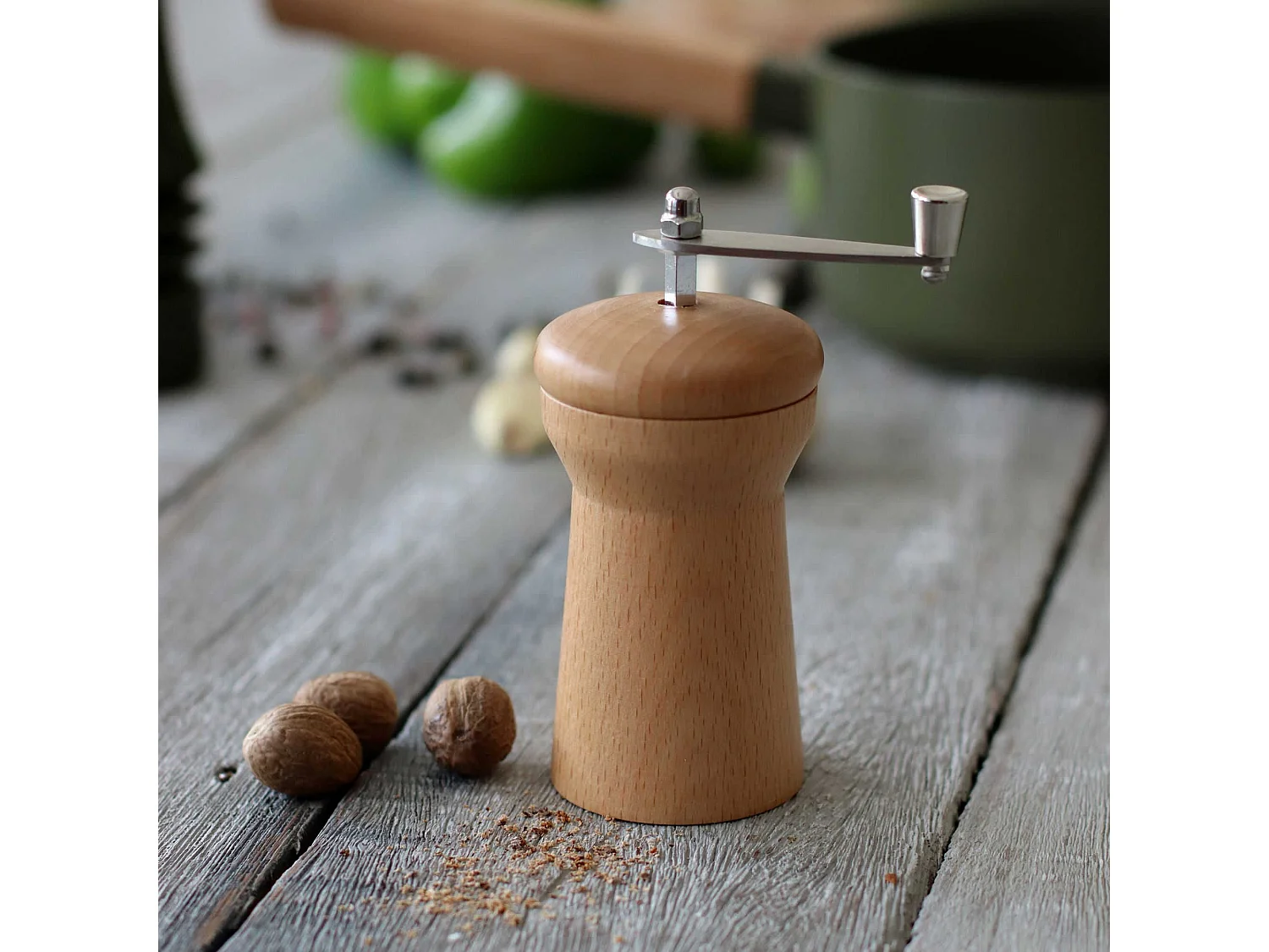 Ogo Living - Moulin A Noix De Muscade A Manivelle En Bois De Hetre