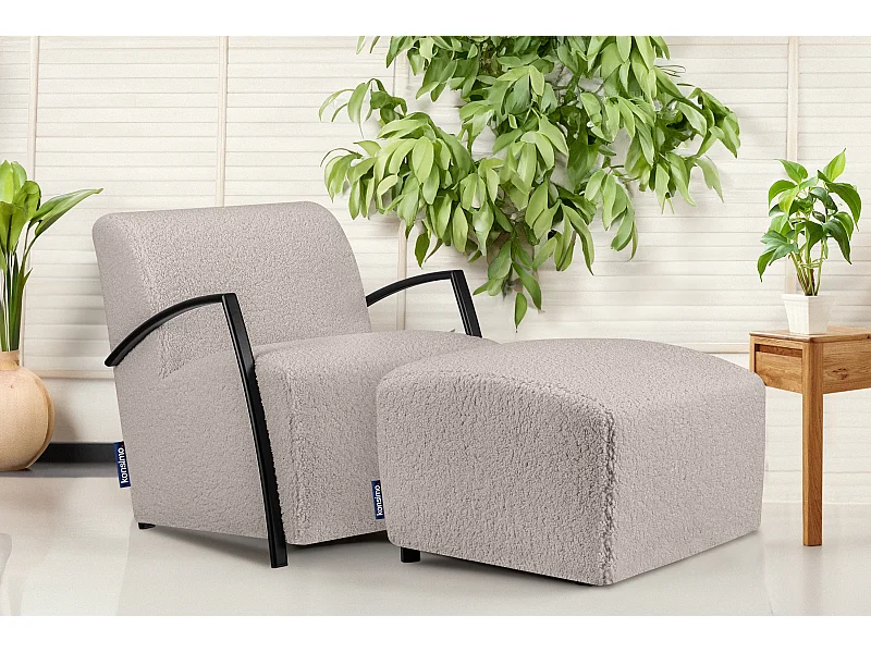 Moderne Pouf in Schafsfellstoff - hellbraun - CARO