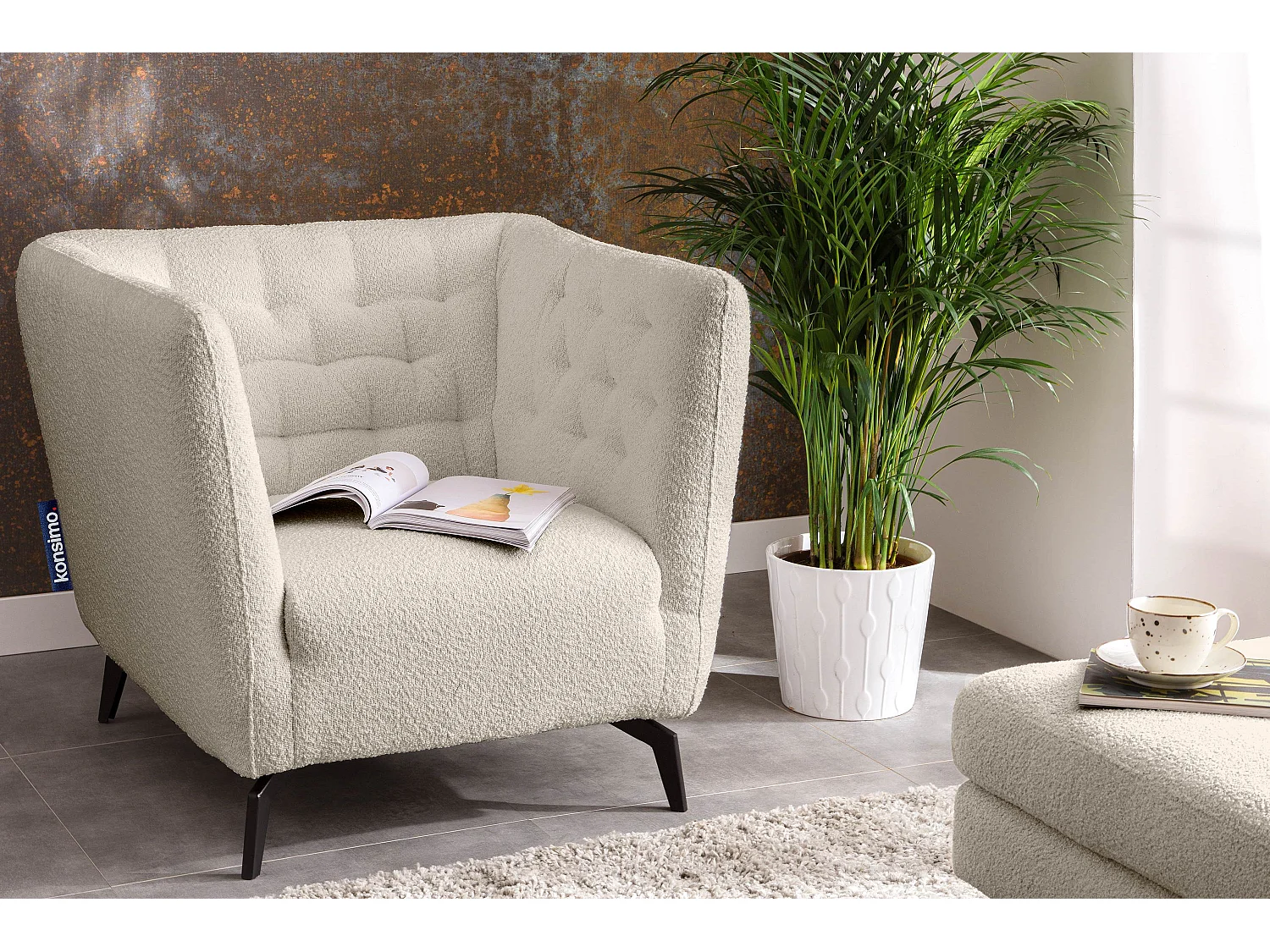 Eleganter Sessel auf Beinen aus Lammfellstoff - Creme - CORDI