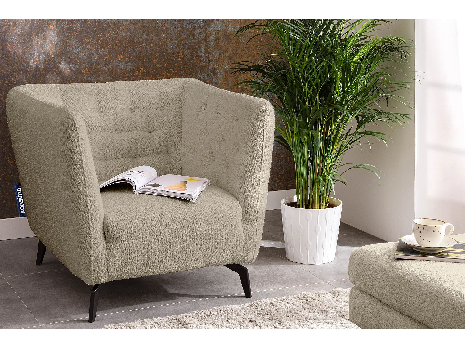 Eleganter Sessel auf Beinen aus Lammfellstoff - beige - CORDI