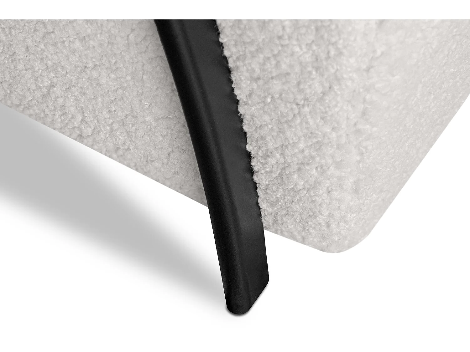 Sessel in Lammfellstoff mit Armlehnen - weiß - CARO