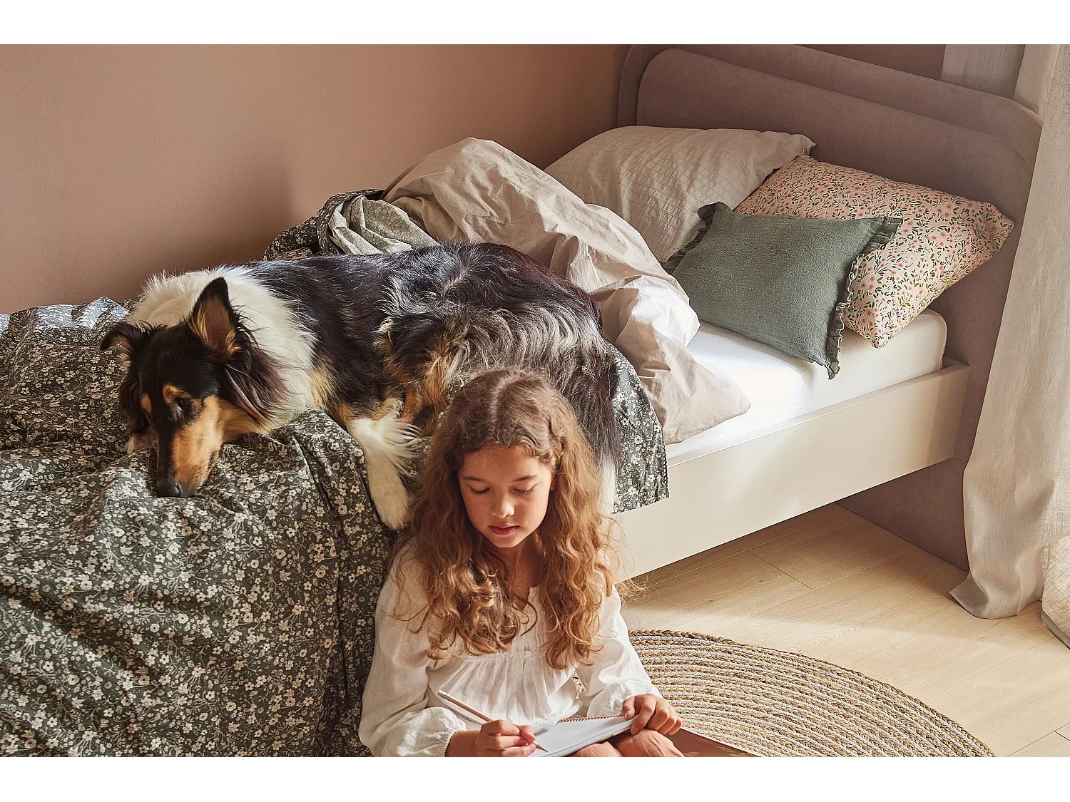 Bett mit Gestell - Creme/Beige - CATTA