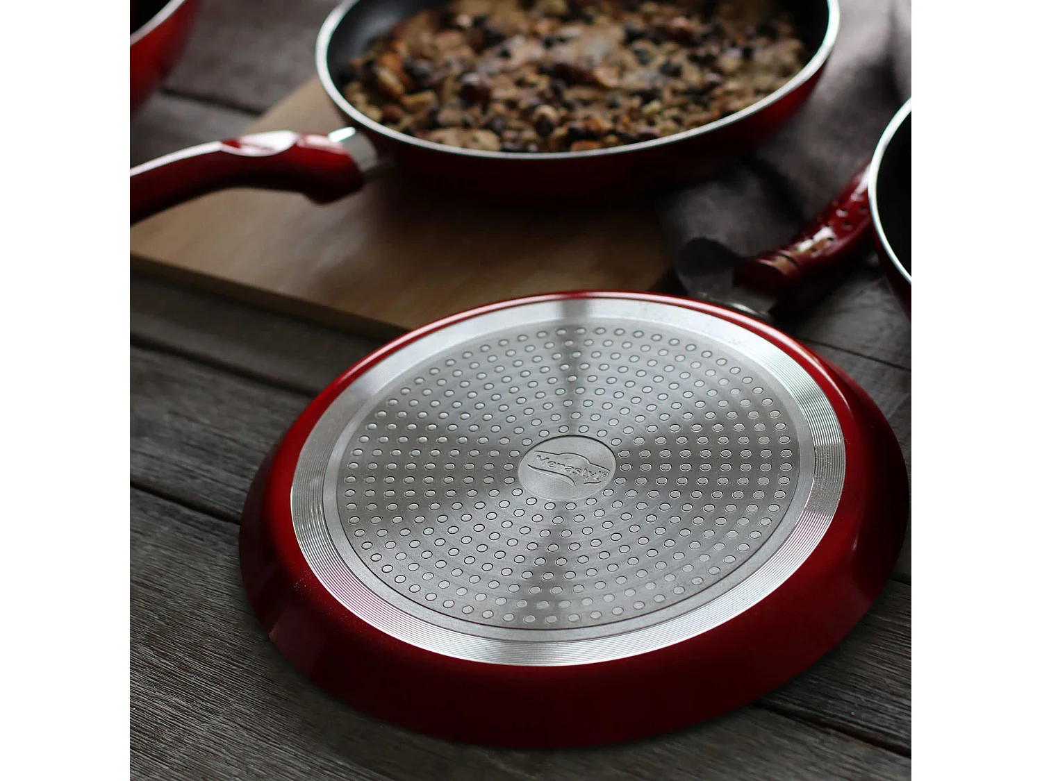 Menastyl - Crepiere Cerise 26cm En Aluminium Compatible Induction