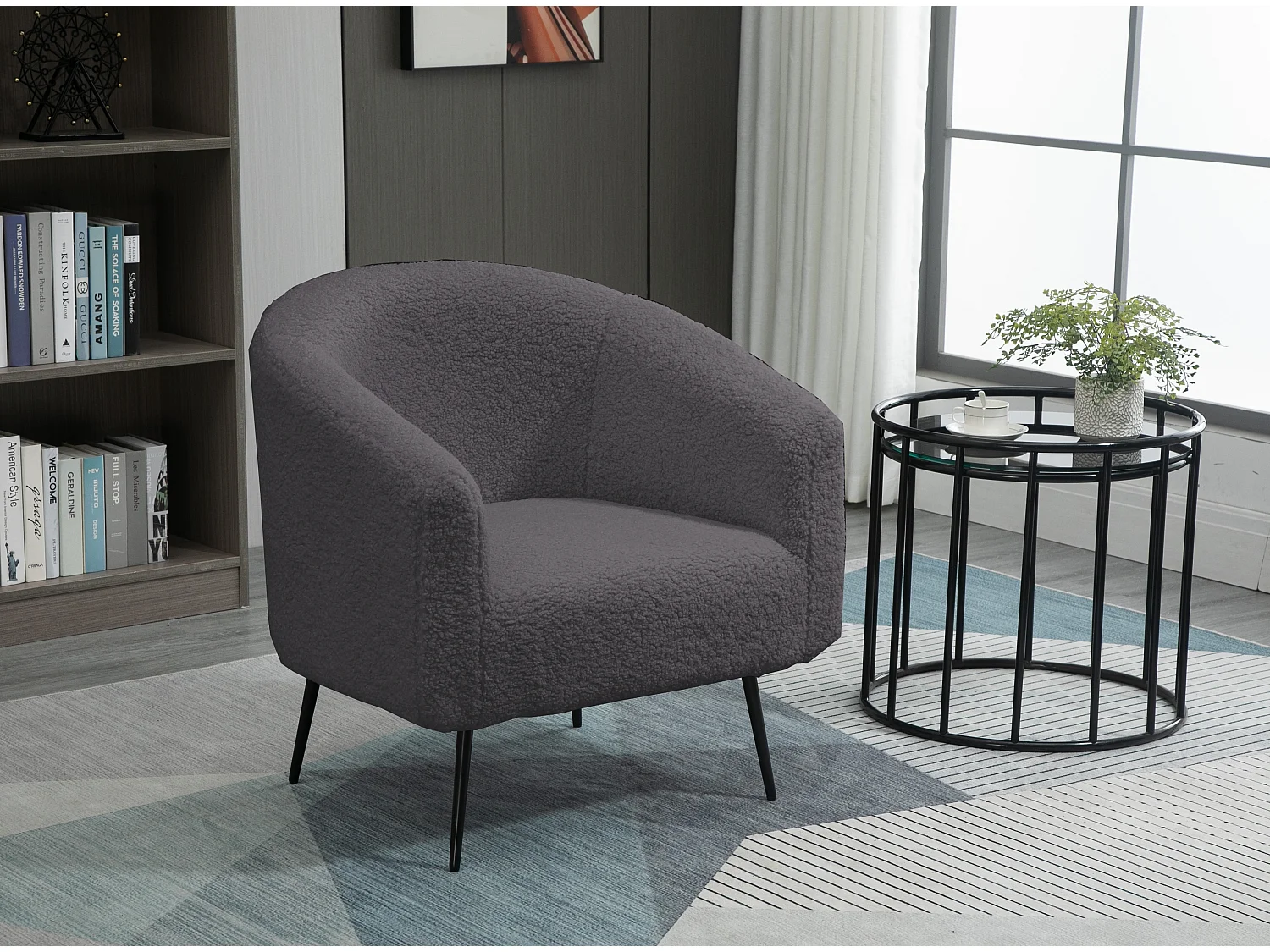 Fauteuil de salon en métal et bouclettes grises