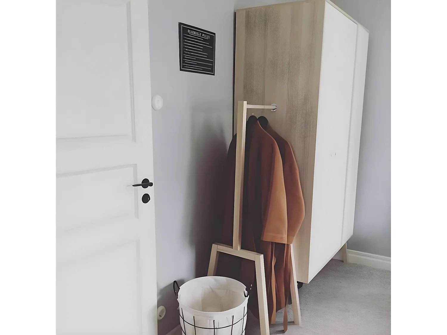 Armoire 2 portes 1 tiroir avec penderie et 1 porte manteau - SPOT