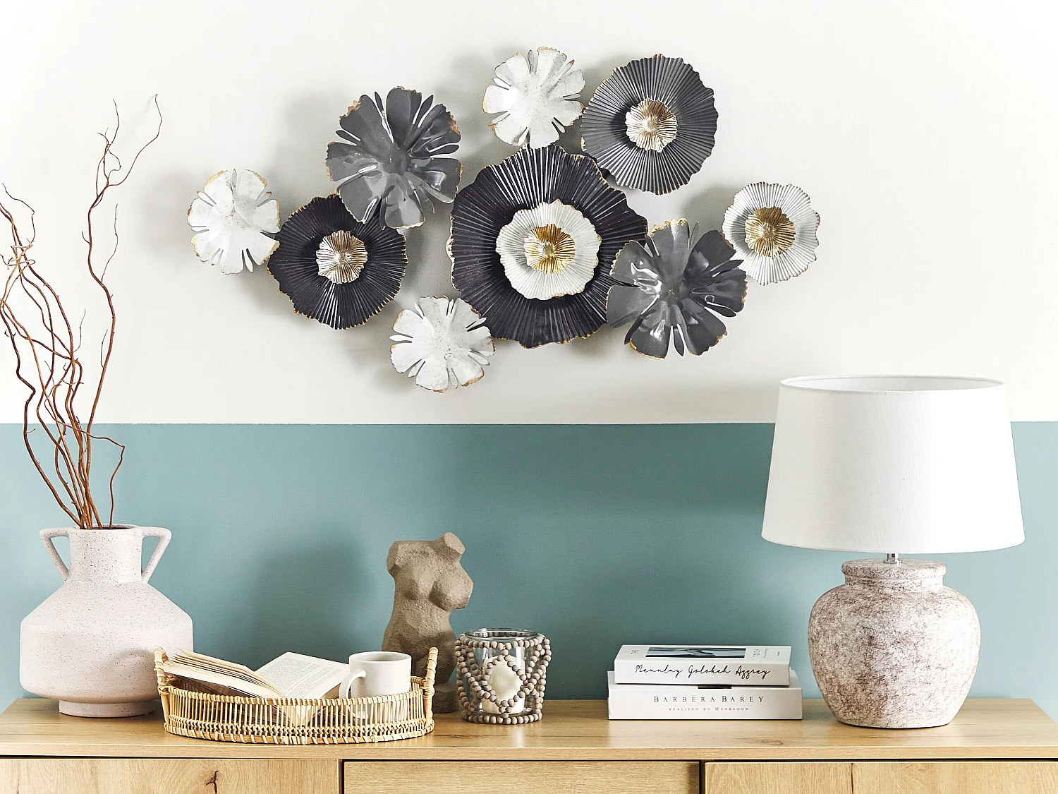 Wanddekoration Blumen Metall weiß / grau einteilig handgemacht Modern Potassium