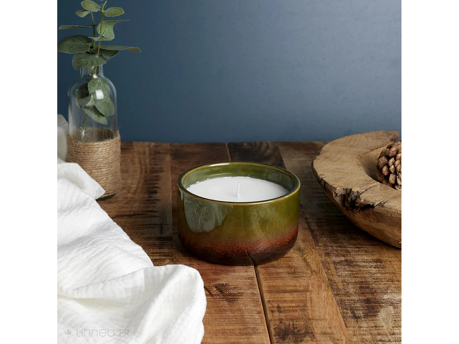 Bougie parfumée 2% pot en céramique vert TERRA senteur brume des bois