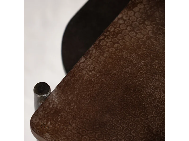 Table basse L. 72 cm plateau effet martelé et pieds en métal - BUTCH