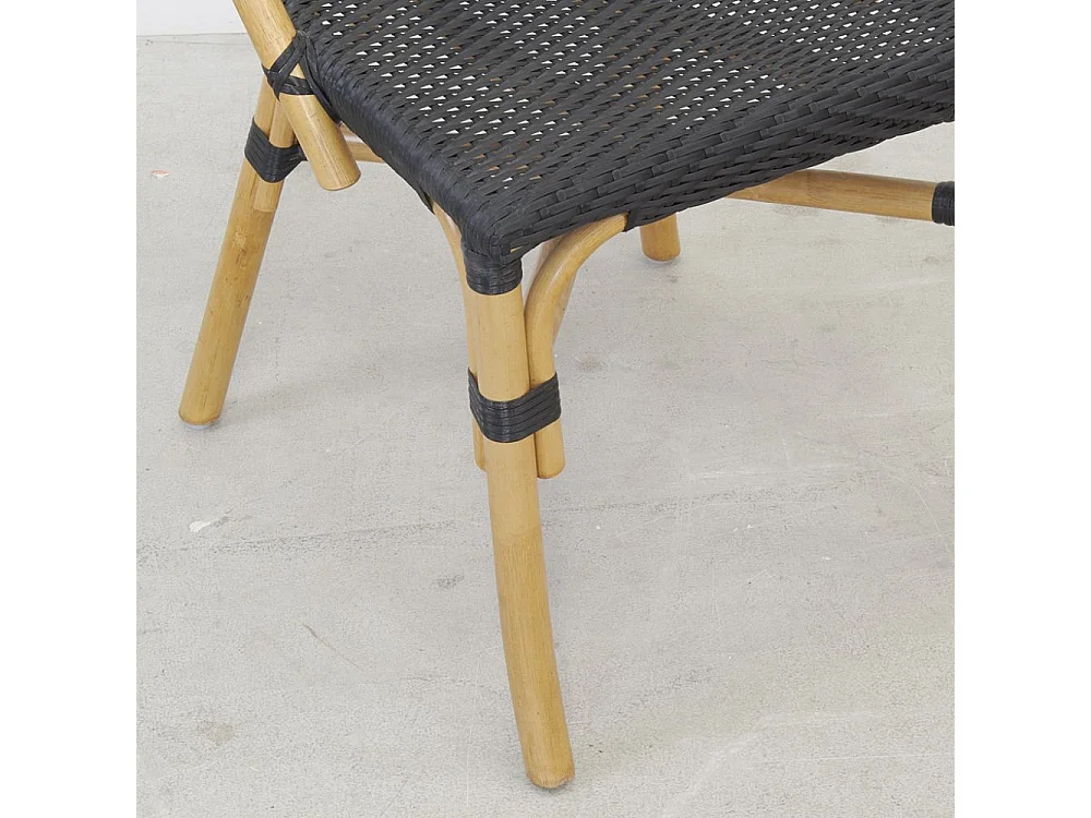 Chaise d'extérieur en rotin et résine
