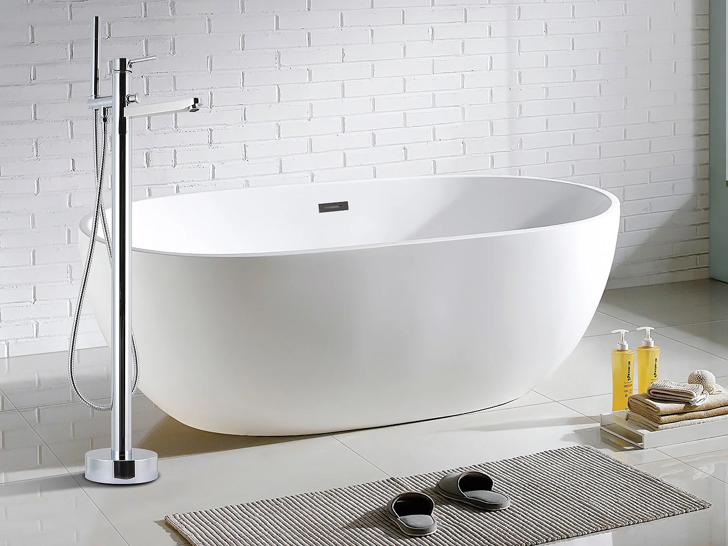 Ensemble baignoire îlot blanche NICA + robinet mitigeur sur pied HARU