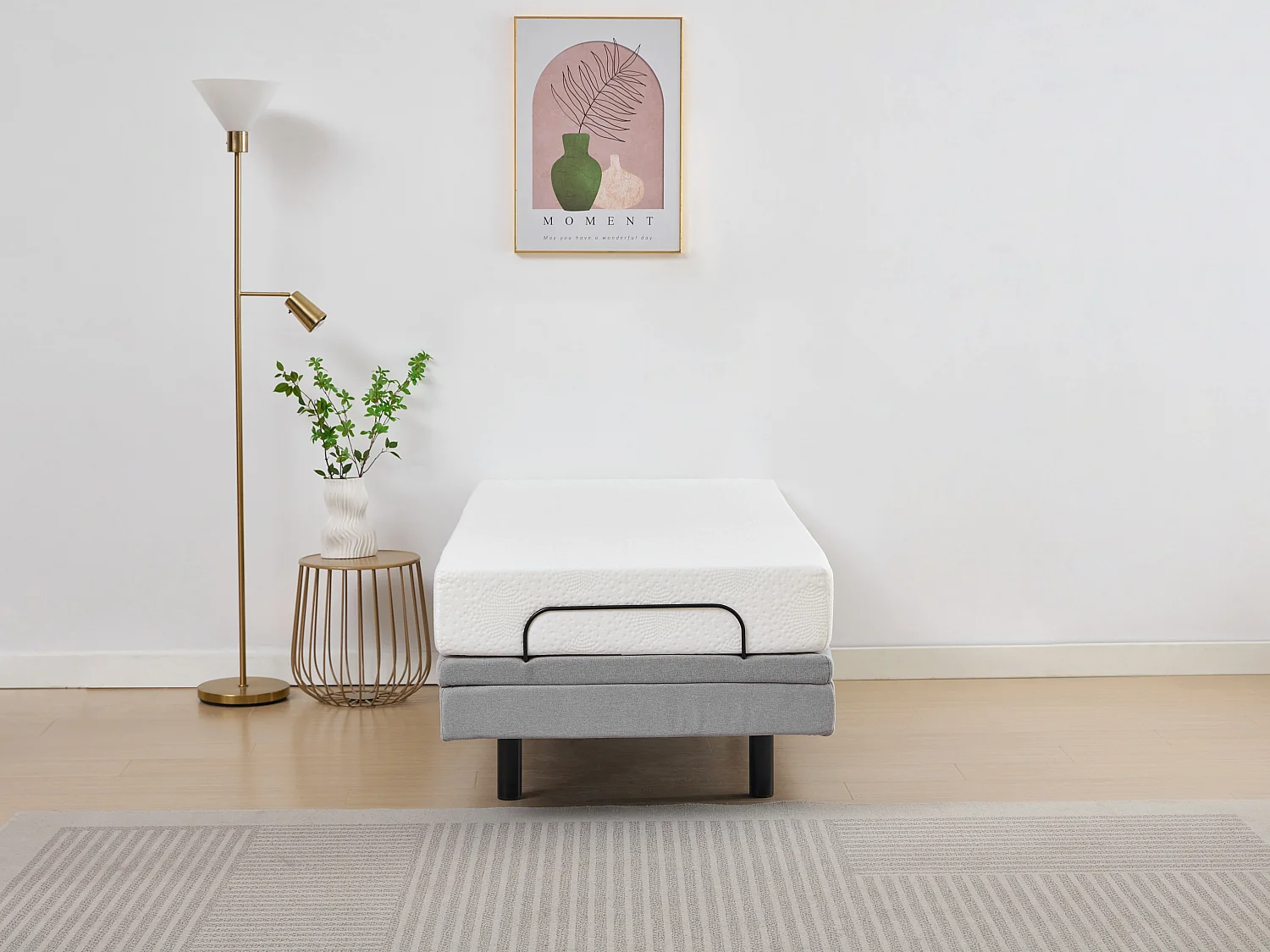 Dekoratives Bettgestell mit elektrischer Relaxfunktion - 80 x 200 cm - Stoff - Grau - ALPANA von YSMÉE