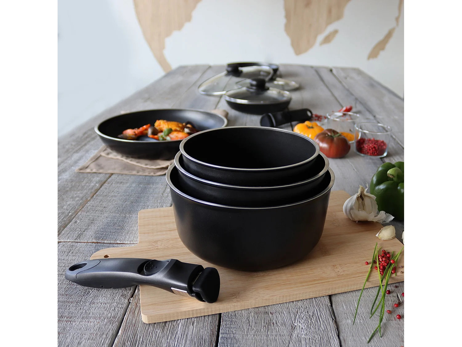 Menastyl - Set 4 Pieces Iris Poeles Casserole Et Poignee En Aluminium Induction