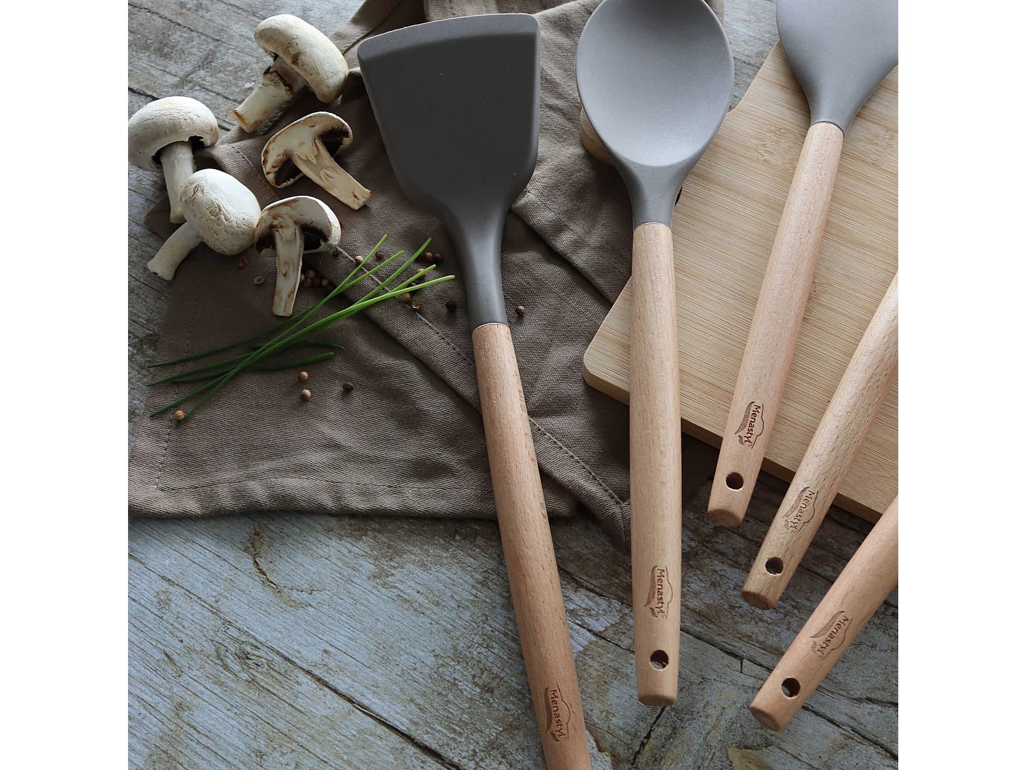 Menastyl - Spatule Eliott En Silicone Avec Manche En Bois De Hetre