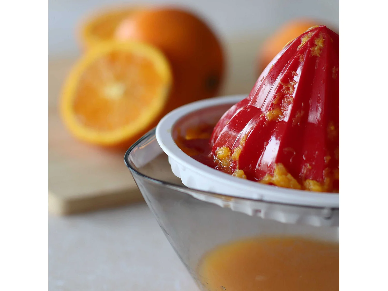 Menastyl - Presse Agrumes Alix Avec Bol Verseur Gradue