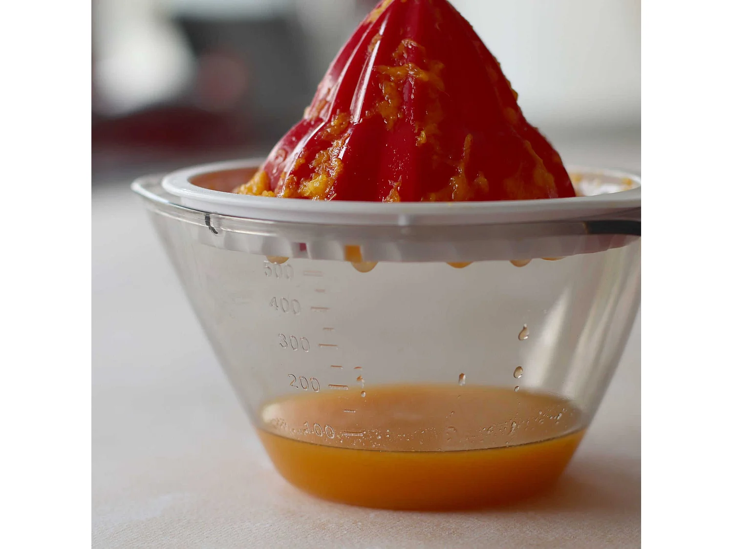 Menastyl - Presse Agrumes Alix Avec Bol Verseur Gradue