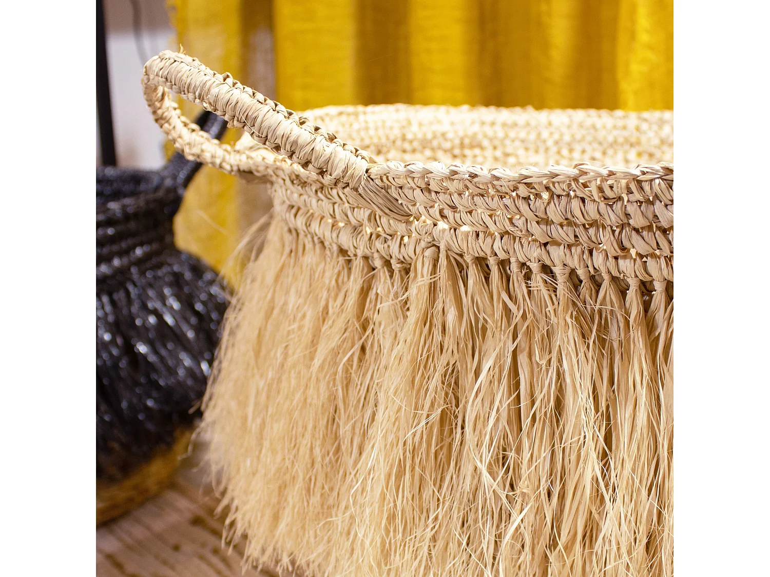Now's Home - Panier A Franges En Raphia Naturel A Anses Diam48cm X Ht49 Cm Luys