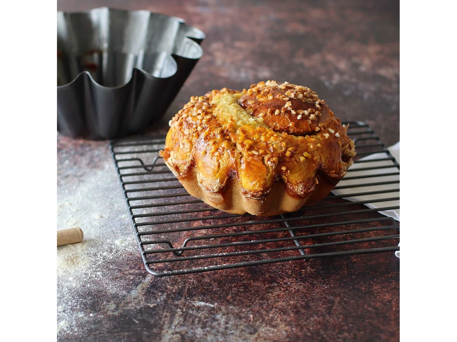 Menastyl - Grille A Patisserie Amandine Carree 27.5cm En Acier Carbone