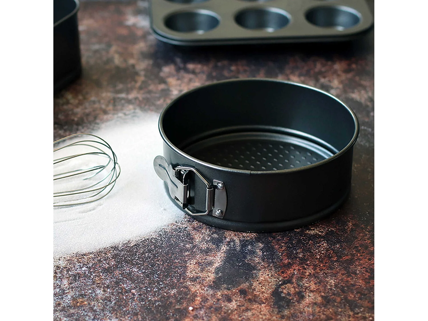 Menastyl - Moule A Charniere 18cm Amandine Acier Carbone Fond Amovible