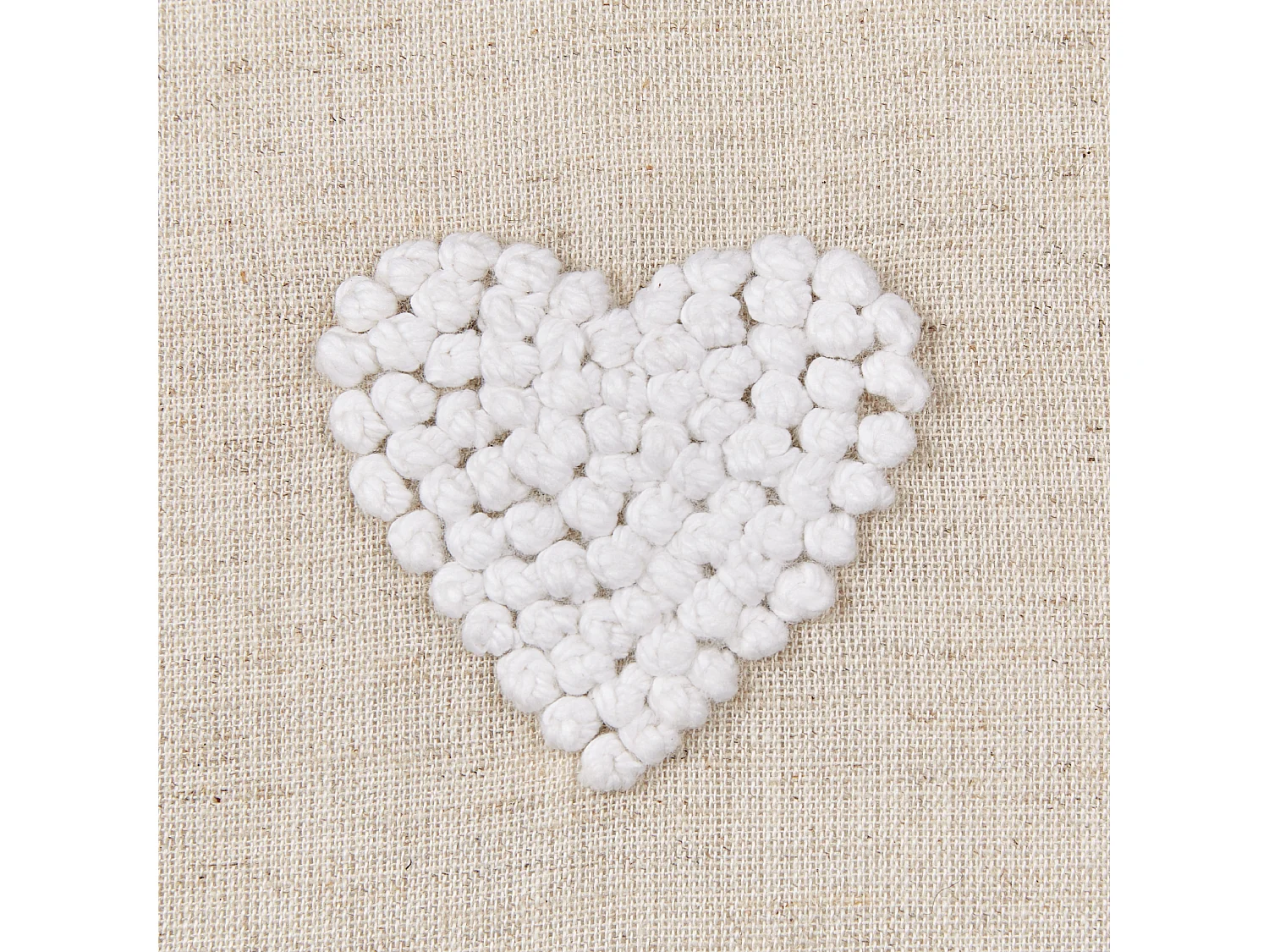 Coussin en coton brodé à motif de cœurs beige 30 x 50 cm GAZANIA