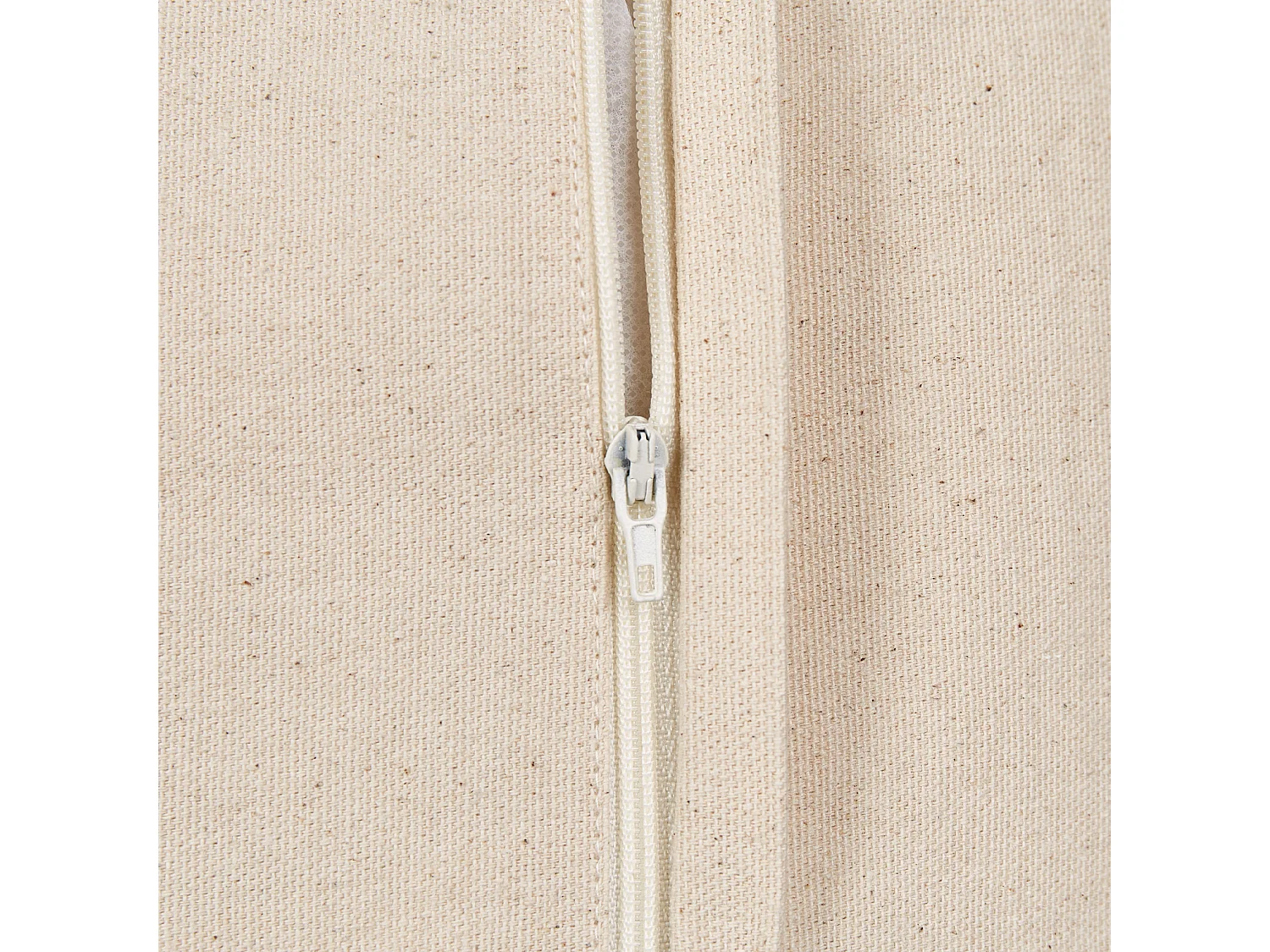 Lot de 2 coussins en coton brodé à motif de cœurs beige 30 x 50 cm GAZANIA