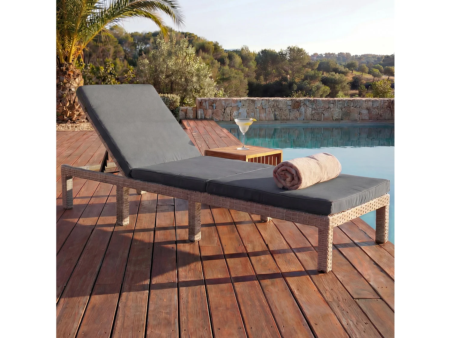 Leżak z polirattanowym siedziskiem MCW-A51 Basic,  Basic szary, poduszka ciemnoszara