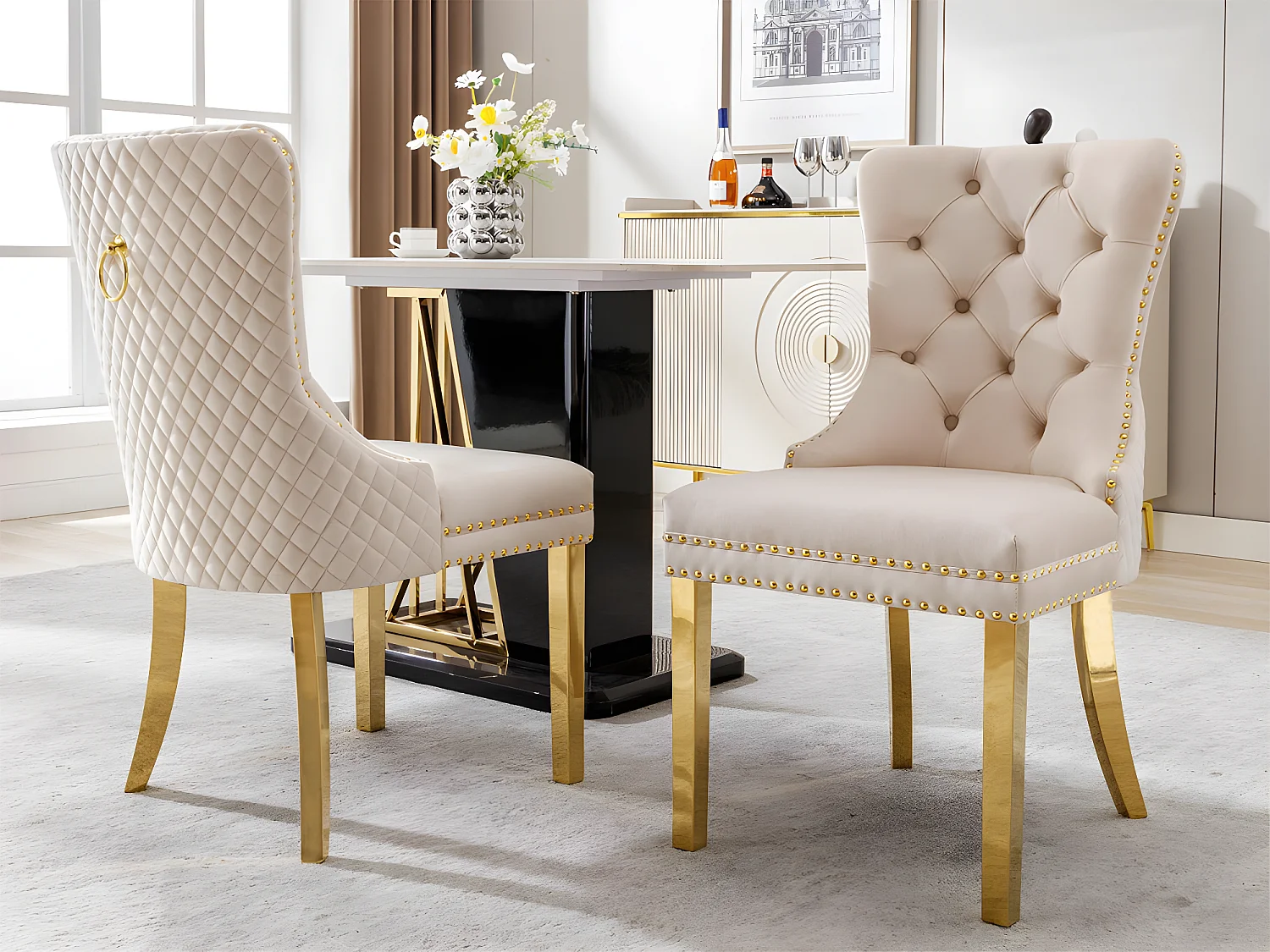 Set aus 2 Samtstühlen mit Metallbeinen – Beige