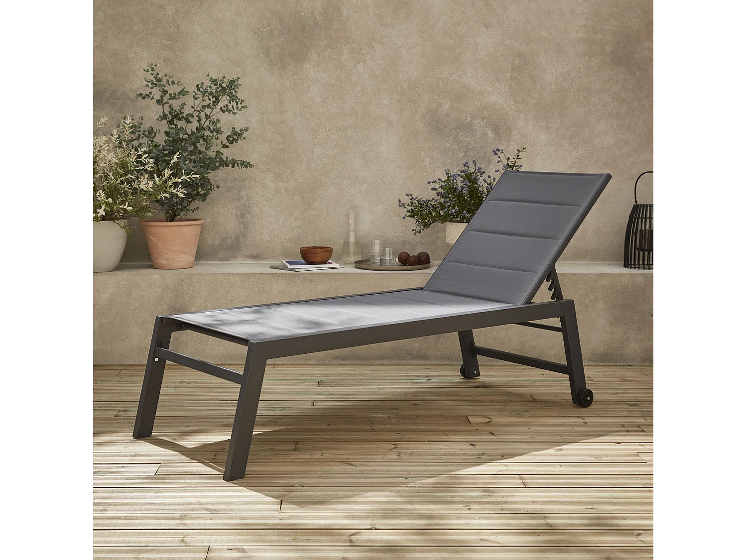 bain de soleil - Solis - Transat textilène et aluminium 6 positions. structure gris anthracite. textilène gris