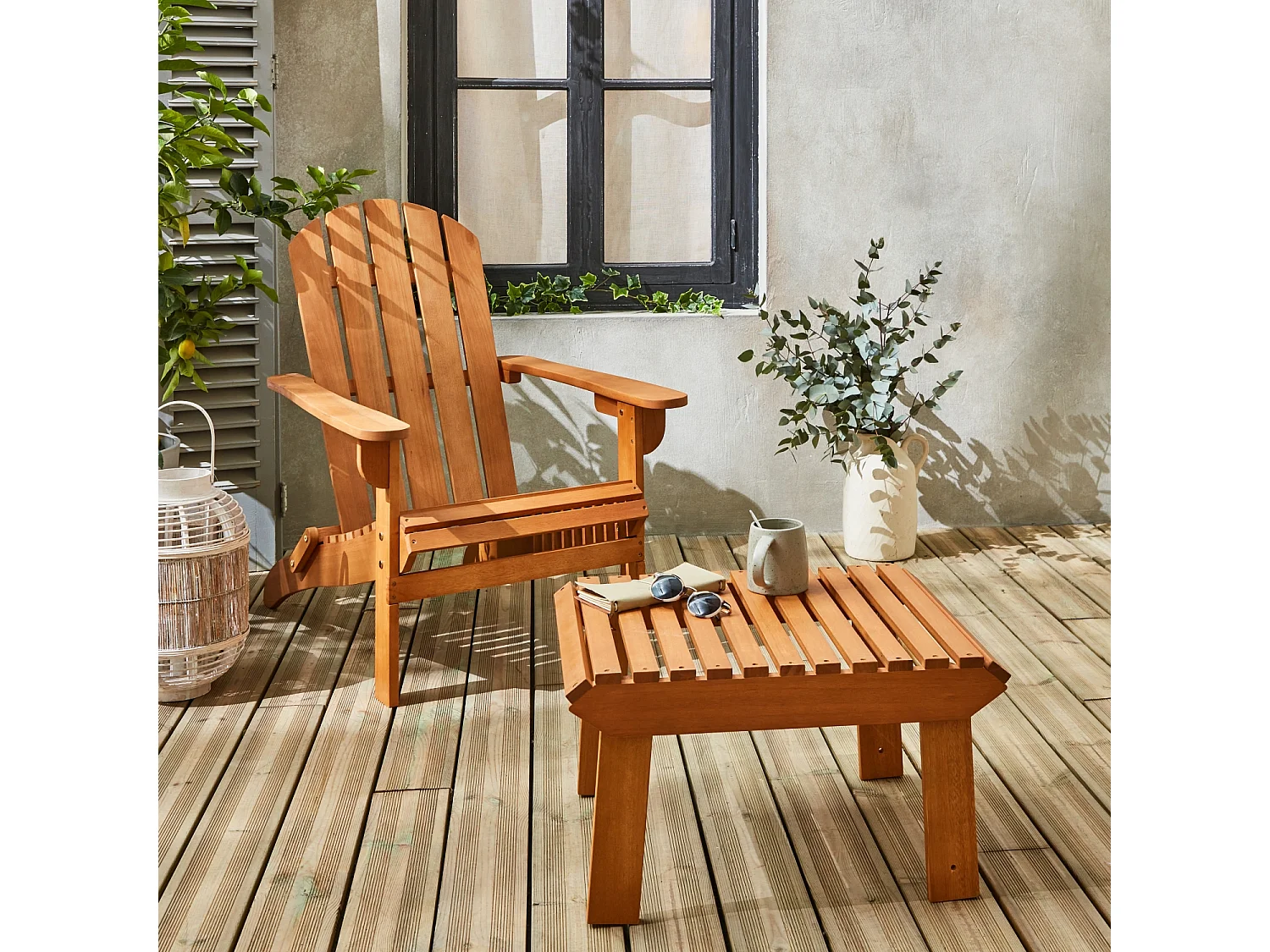Fauteuil de jardin en bois avec repose-pieds/table basse - Adirondack Salamanca - Eucalyptus. chaise de terrasse retro