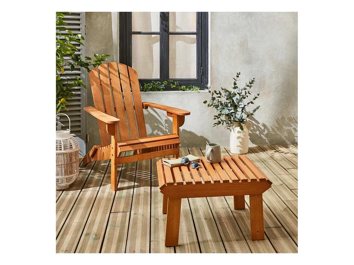 Sillón de jardín y mesa de centro con patas de madera madera