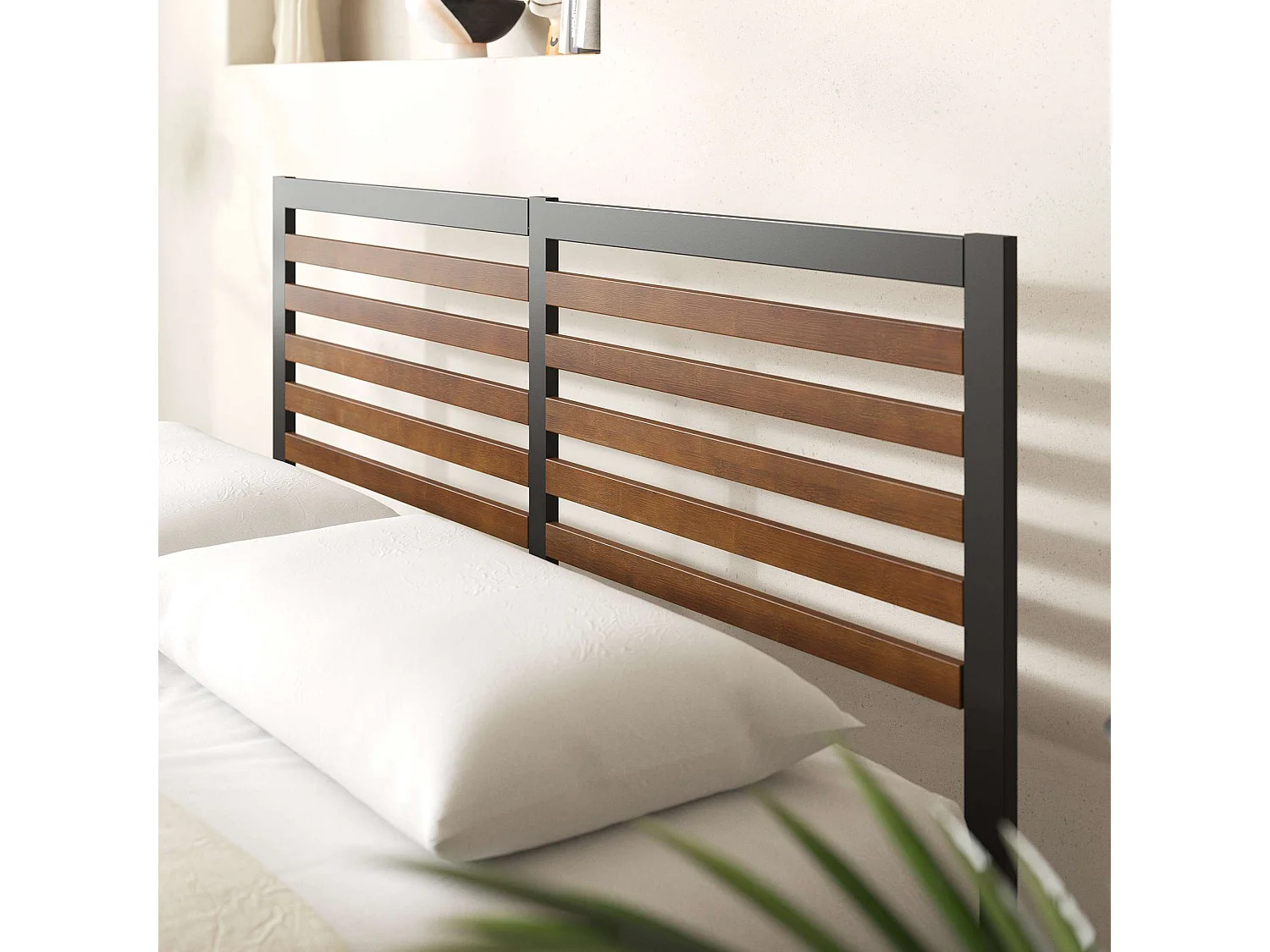 Lit 140x190 en bambou et métal - lit double - Kai