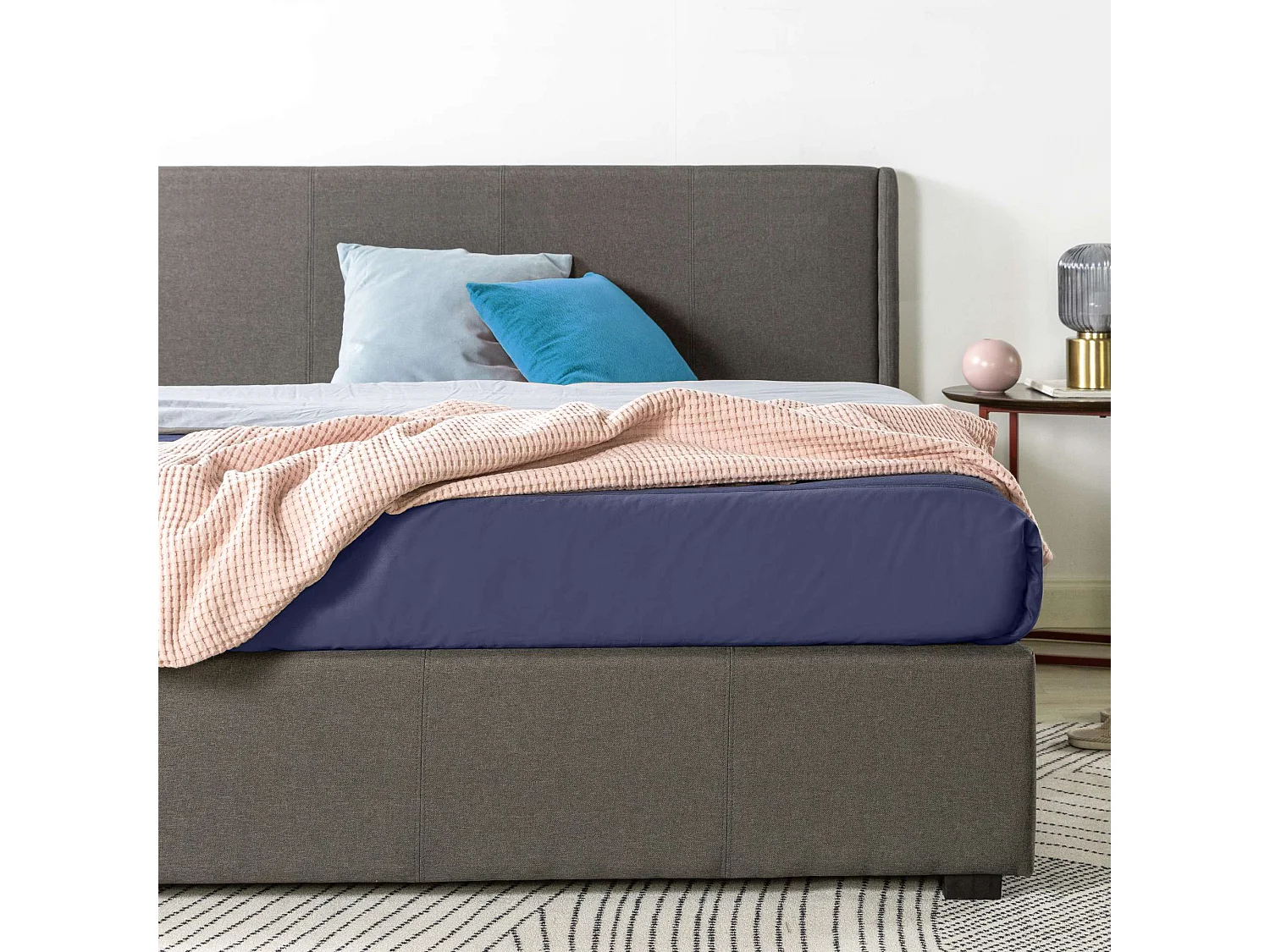 Lit 140x190 cm - lit double - gris foncé - Maddon