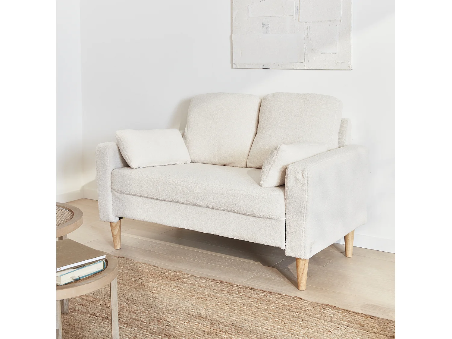 Sofá de tejido borreguito con patas de madera, 2 plazas crema