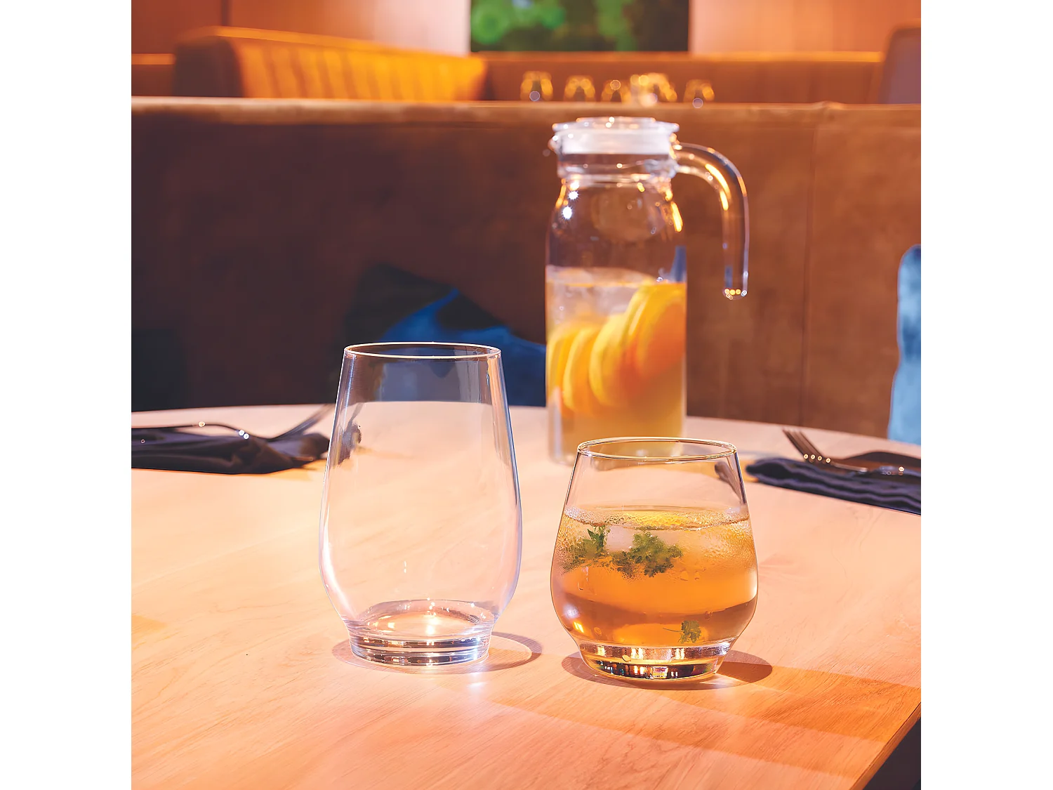 Set aus 6 flachen Gläsern Absoluty 32 cl