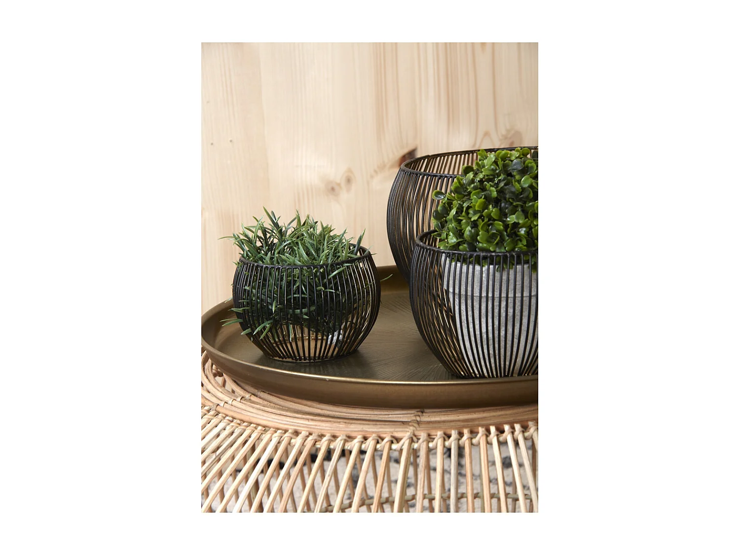 Plateaux ronds en métal finition doré antique (Lot de 2)